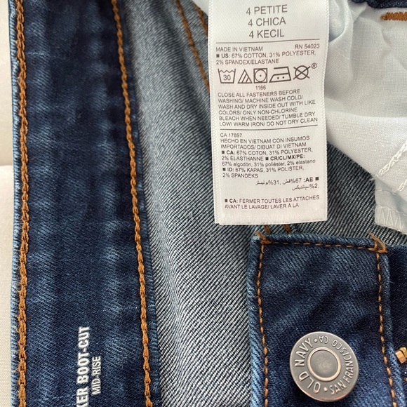 Old Navy Boot Cut Mid Rise Jeans - Picture 3 of 4